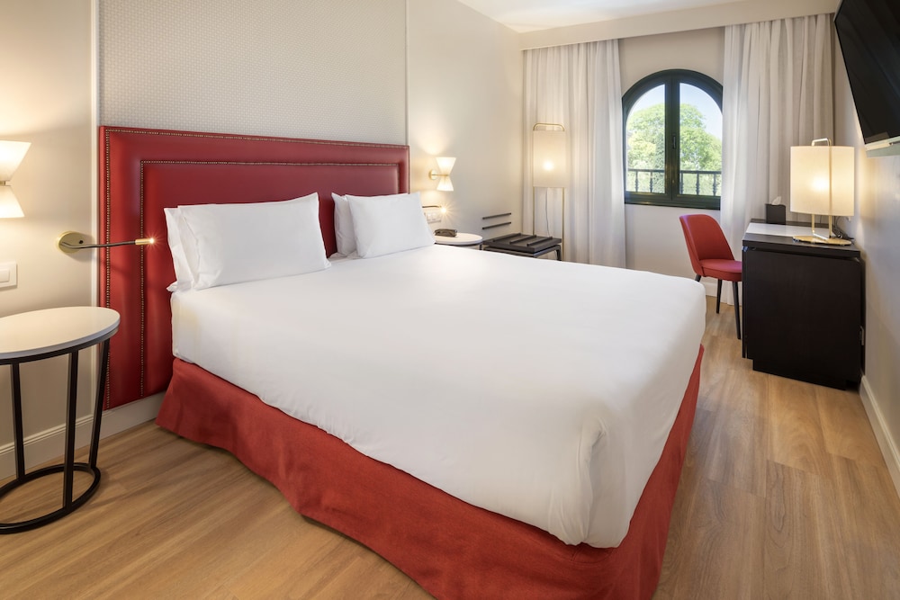 Exe Sevilla Macarena — Hotel rooms in Seville, Andalusia
