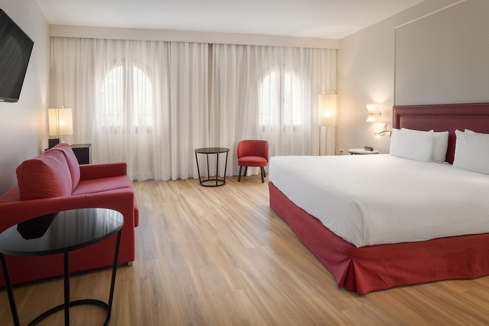 Exe Sevilla Macarena — Hotel rooms in Seville, Andalusia