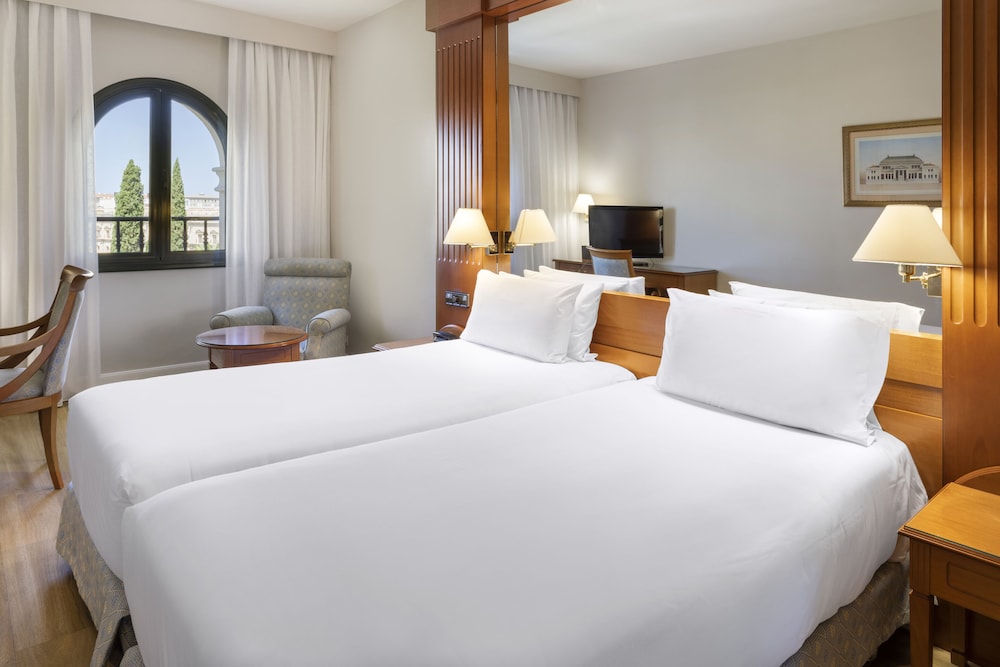 Exe Sevilla Macarena — Hotel rooms in Seville, Andalusia