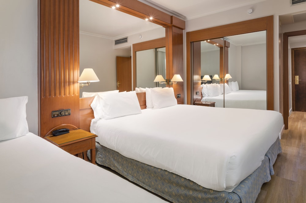 Exe Sevilla Macarena — Hotel rooms in Seville, Andalusia