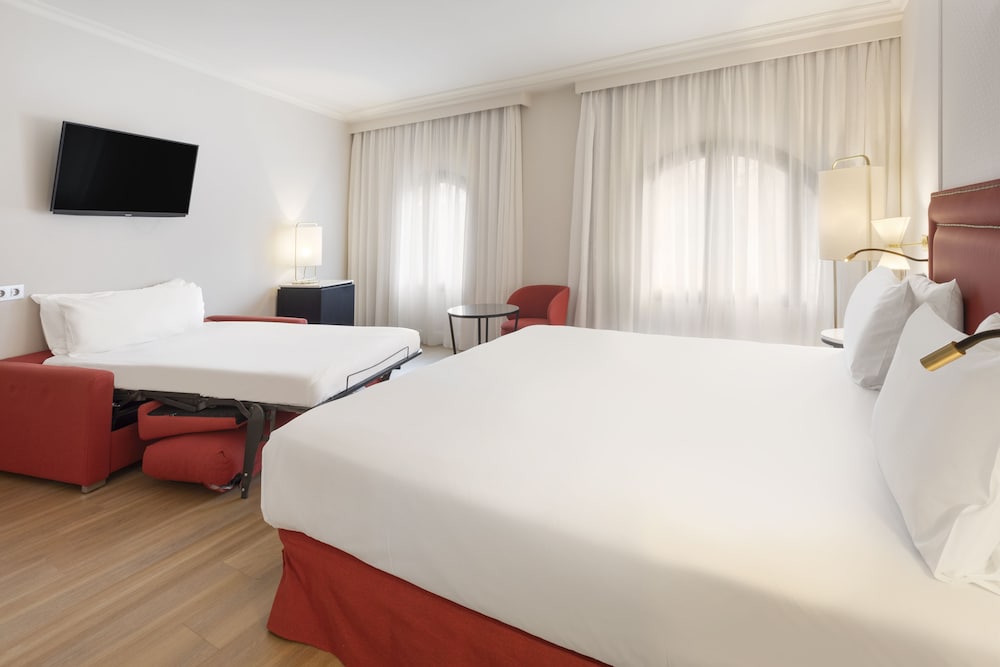 Exe Sevilla Macarena — Hotel rooms in Seville, Andalusia