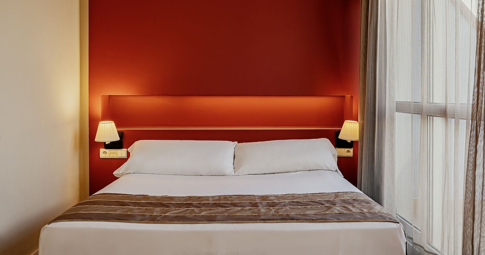 Hotel Vértice Sevilla — Hotel rooms in Seville, Andalusia
