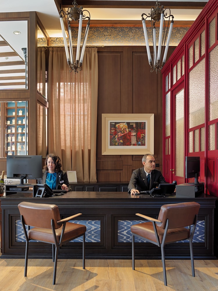 H10 Corregidor Boutique Hotel — Hotel building in Seville, Andalusia