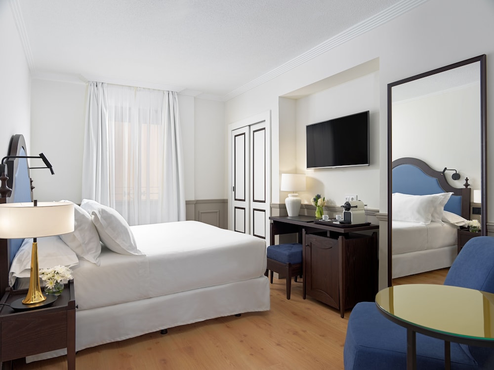 H10 Corregidor Boutique Hotel — Hotel rooms in Seville, Andalusia