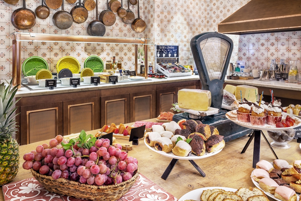 H10 Corregidor Boutique Hotel — Restaurant & bars in Seville, Andalusia
