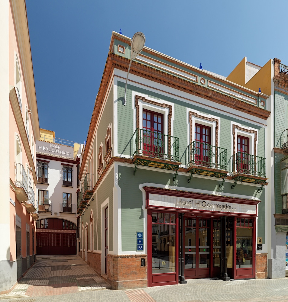 H10 Corregidor Boutique Hotel — Hotel building in Seville, Andalusia