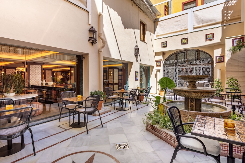 H10 Corregidor Boutique Hotel — Restaurant & bars in Seville, Andalusia