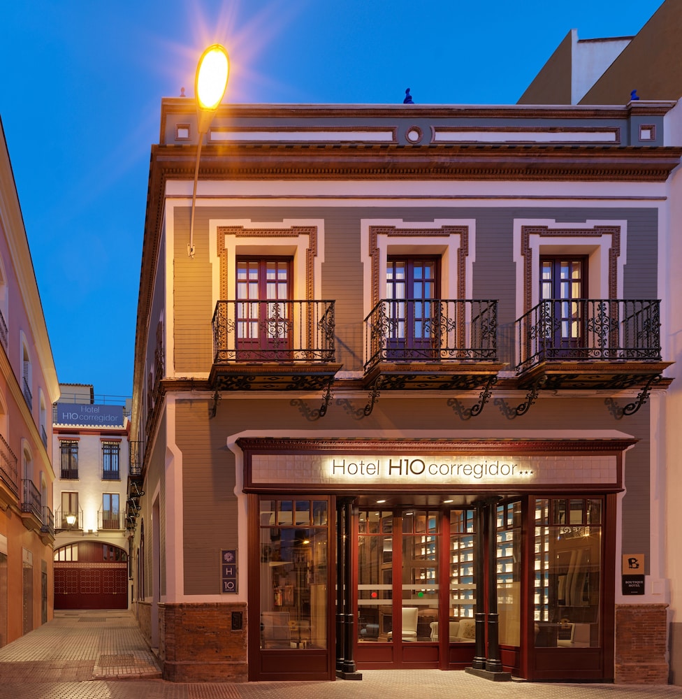 H10 Corregidor Boutique Hotel — Hotel building in Seville, Andalusia