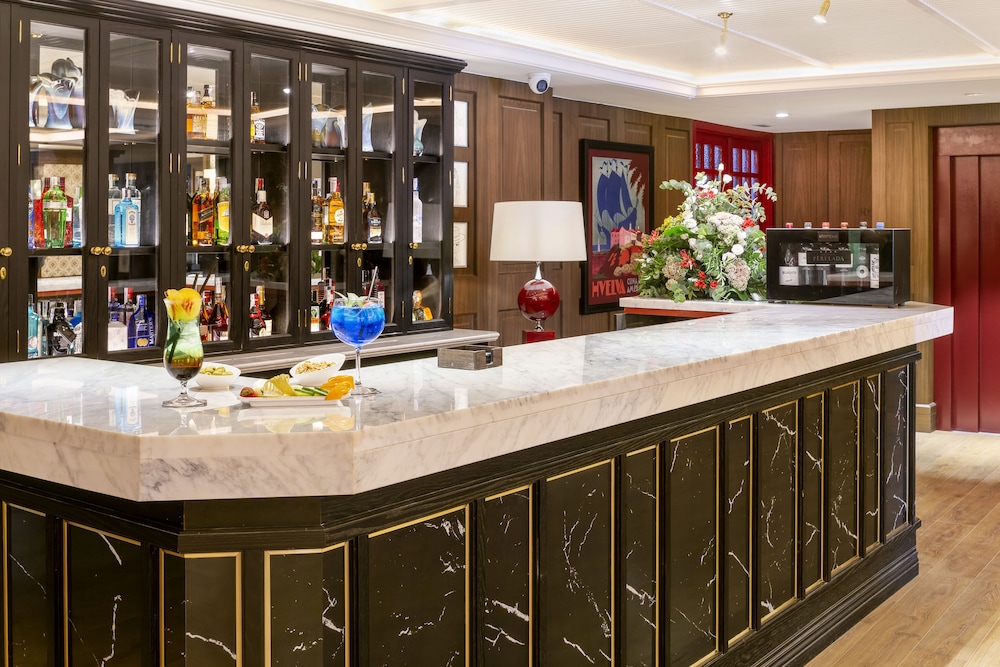 H10 Corregidor Boutique Hotel — Restaurant & bars in Seville, Andalusia