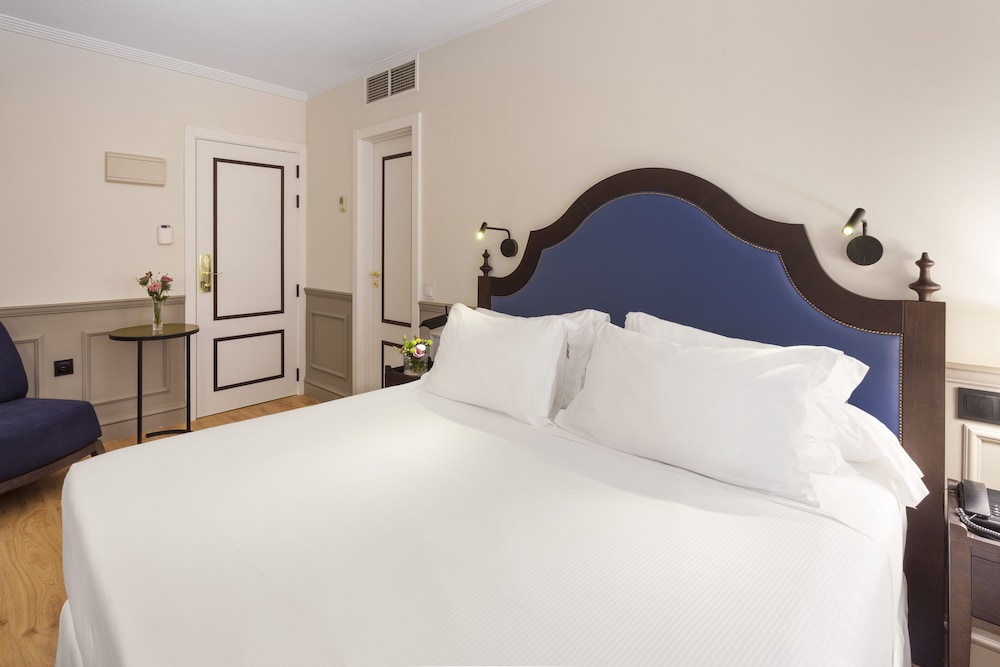 H10 Corregidor Boutique Hotel — Hotel rooms in Seville, Andalusia