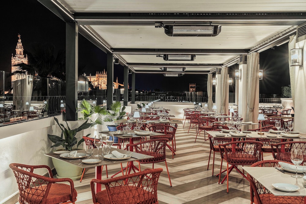 Vincci La Rabida Hotel — Restaurant & bars in Seville, Andalusia
