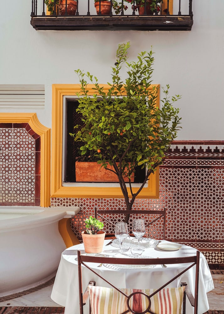 Vincci La Rabida Hotel — Restaurant & bars in Seville, Andalusia
