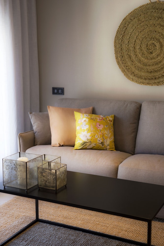 Hotel Zenit Sevilla — Hotel rooms in Seville, Andalusia