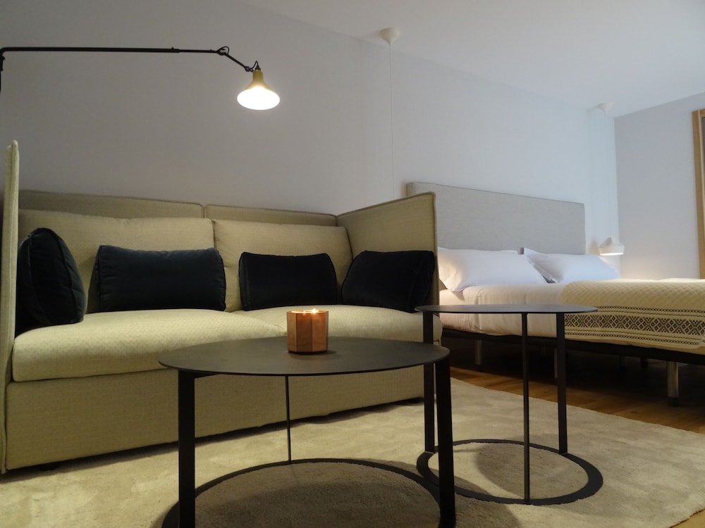 Hotel Zenit Sevilla — Hotel rooms in Seville, Andalusia