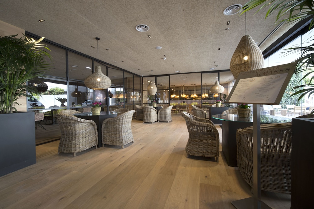 Hotel Zenit Sevilla — Restaurant & bars in Seville, Andalusia