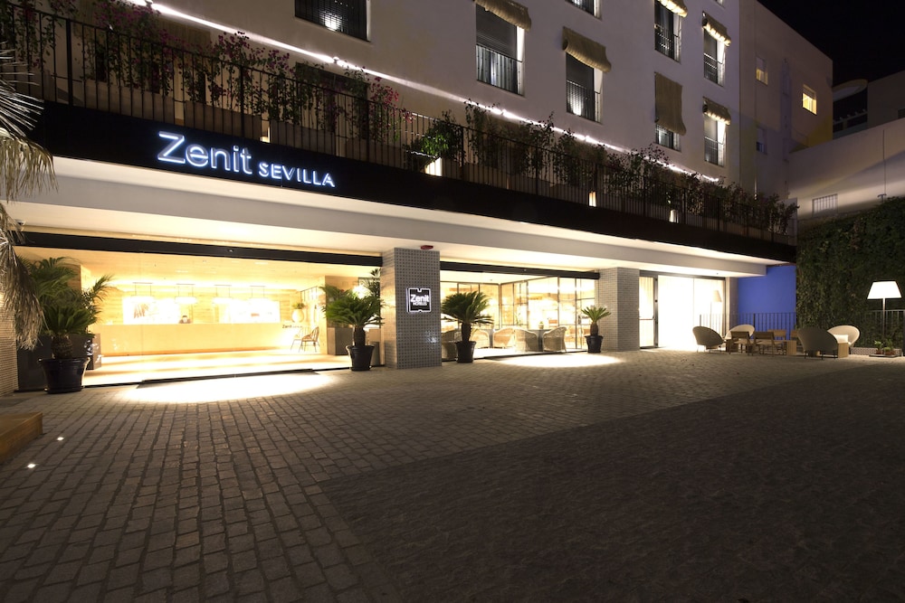 Hotel Zenit Sevilla — Hotel building in Seville, Andalusia