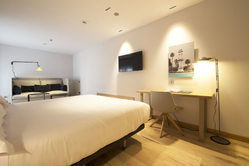 Hotel Zenit Sevilla — Hotel rooms in Seville, Andalusia