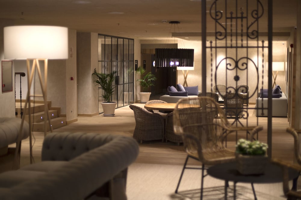 Hotel Zenit Sevilla — Hotel rooms in Seville, Andalusia