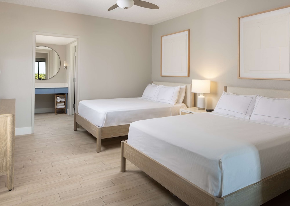 Hilton Daytona Beach Oceanfront Resort — Hotel rooms in Daytona Beach, Florida