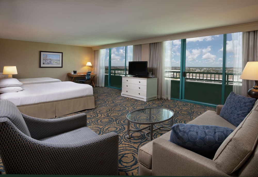 Hilton Daytona Beach Oceanfront Resort — Hotel rooms in Daytona Beach, Florida