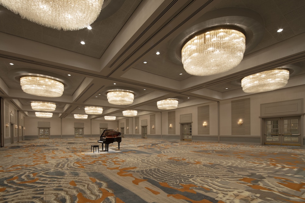 Hilton Daytona Beach Oceanfront Resort — Hotel building in Daytona Beach, Florida