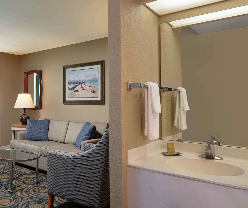 Hilton Daytona Beach Oceanfront Resort — Hotel rooms in Daytona Beach, Florida