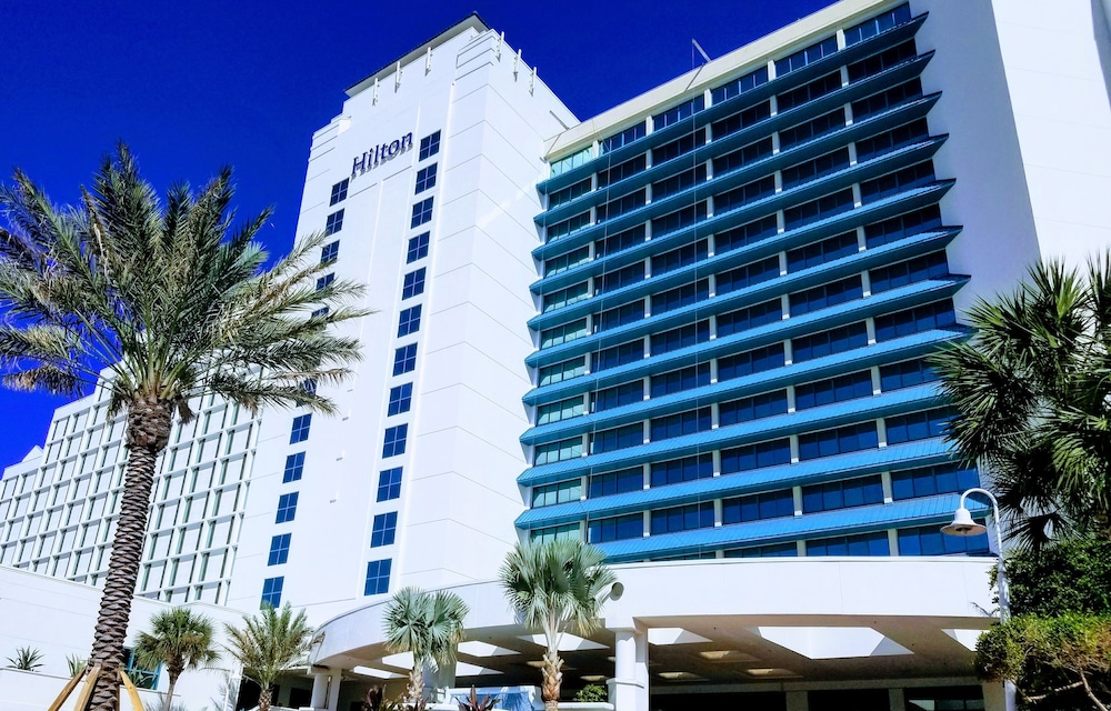 Hilton Daytona Beach Oceanfront Resort — Hotel building in Daytona Beach, Florida