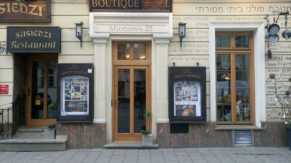 Aparthotel Vicini — Hotel building in Krakow, Lesser Poland
