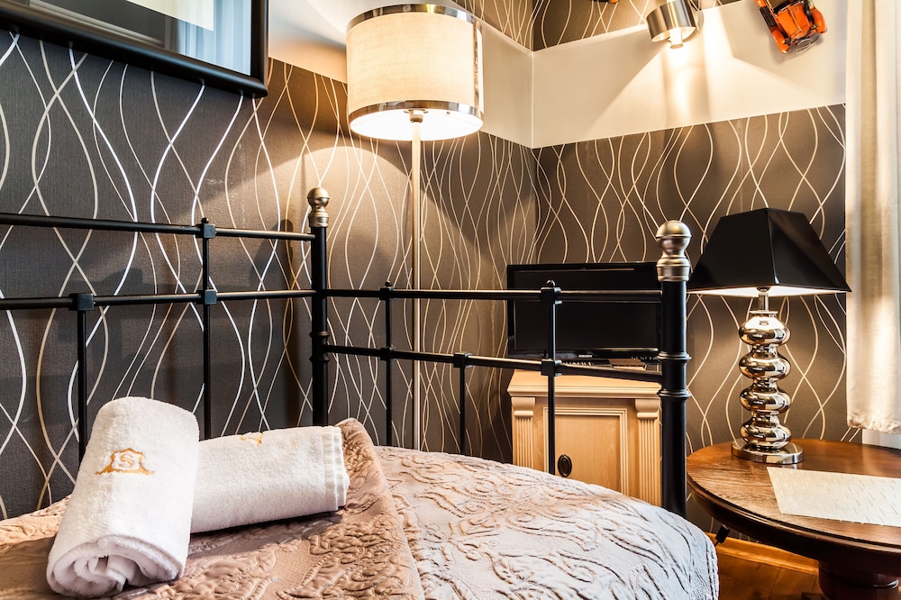 Aparthotel Vicini — Hotel rooms in Krakow, Lesser Poland
