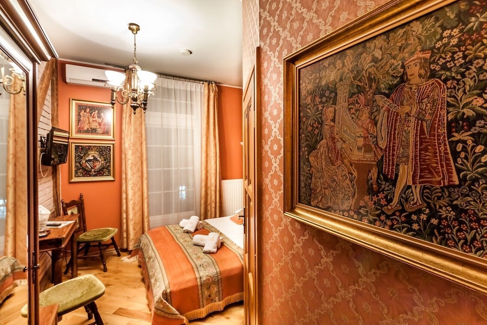 Aparthotel Vicini — Hotel rooms in Krakow, Lesser Poland