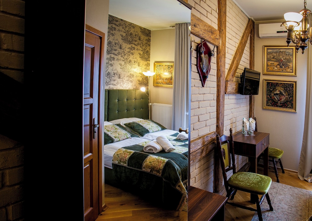 Aparthotel Vicini — Hotel rooms in Krakow, Lesser Poland