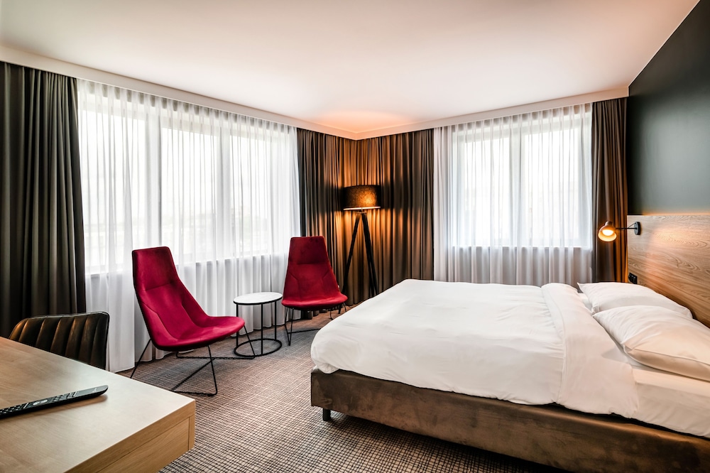 Park Inn by Radisson Krakow — Hotel rooms in Krakow, Lesser Poland