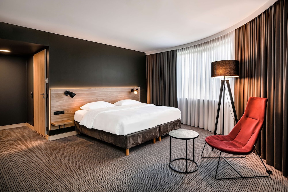 Park Inn by Radisson Krakow — Hotel rooms in Krakow, Lesser Poland