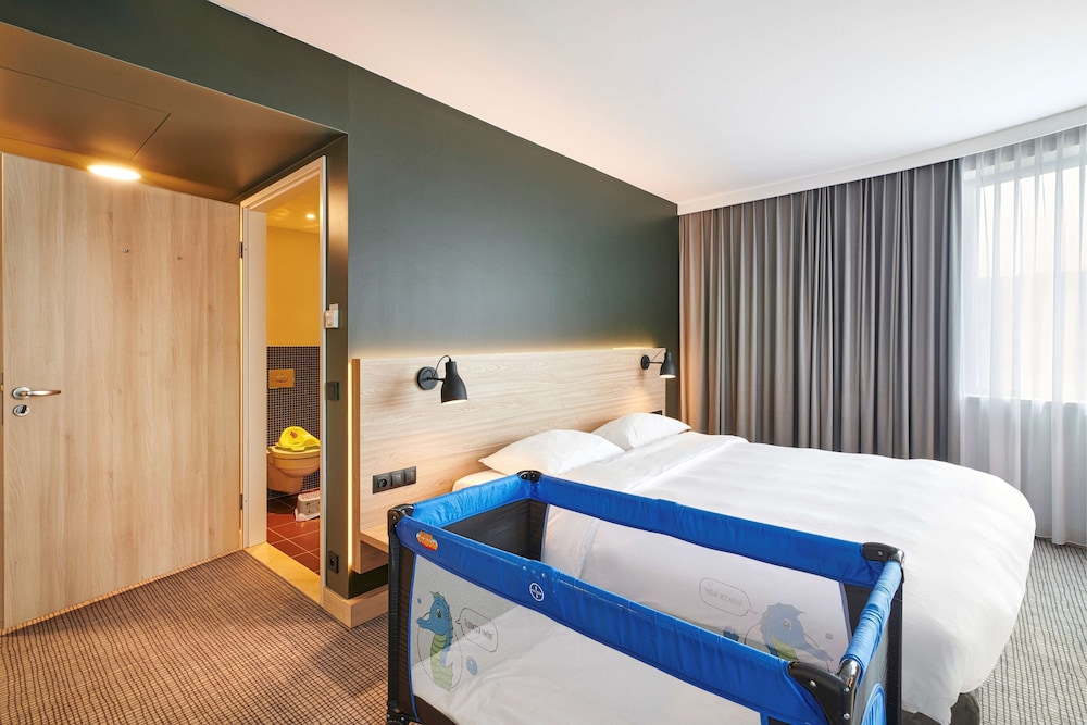 Park Inn by Radisson Krakow — Hotel rooms in Krakow, Lesser Poland