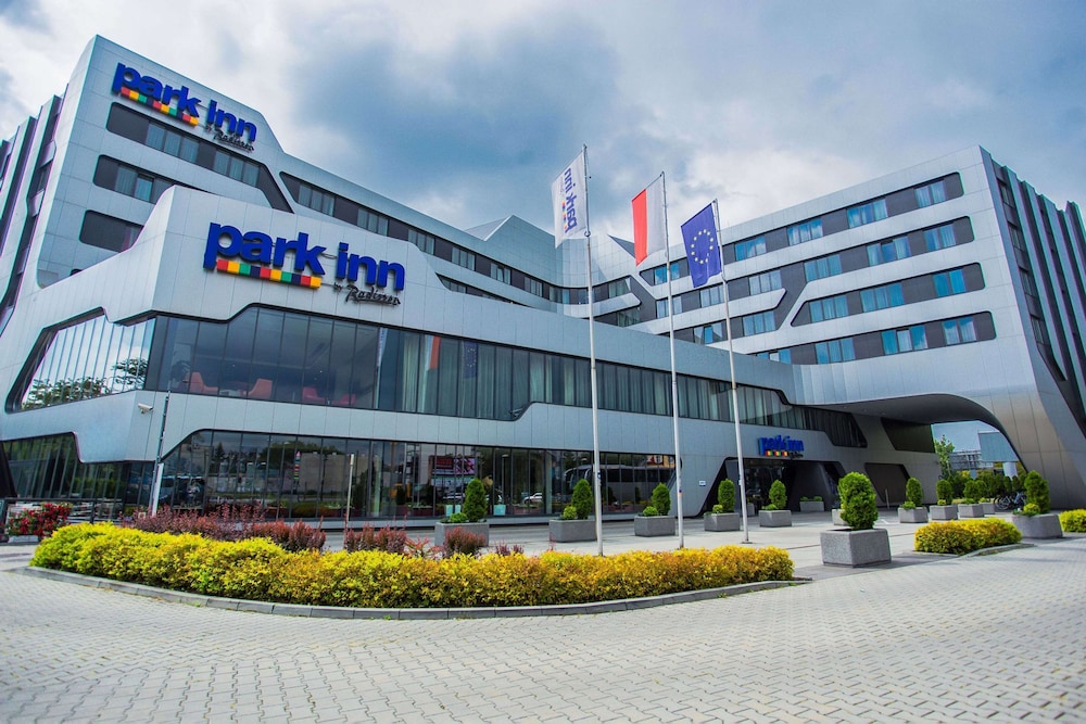 Park Inn by Radisson Krakow — Hotel building in Krakow, Lesser Poland