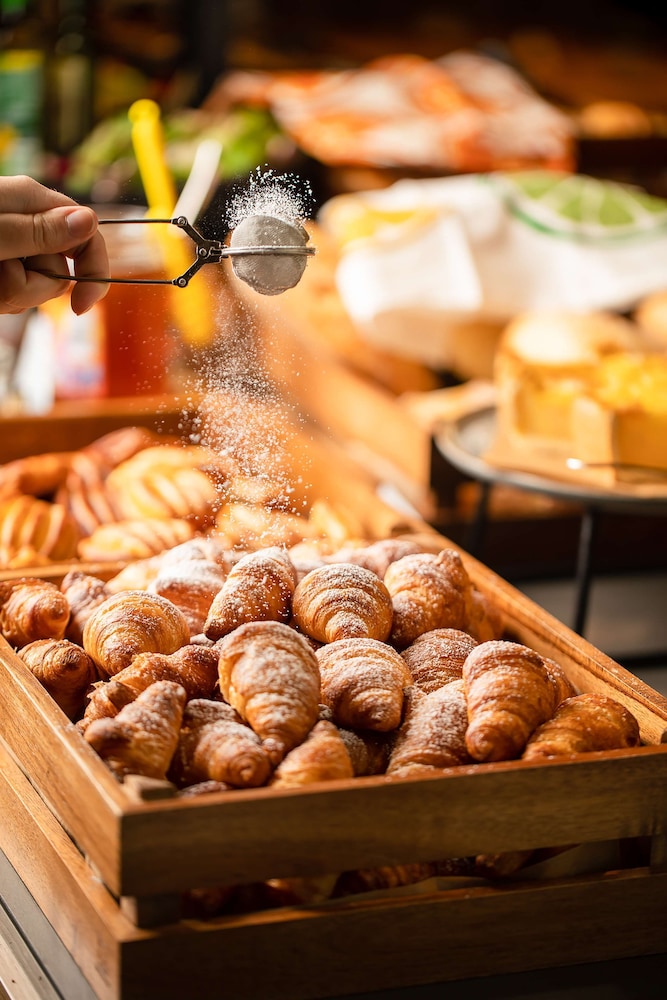 Park Inn by Radisson Krakow — Restaurant & bars in Krakow, Lesser Poland