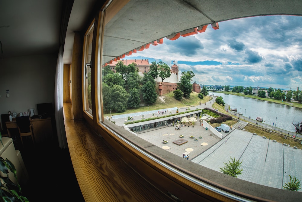 Hotel Pod Wawelem — Hotel rooms in Krakow, Lesser Poland