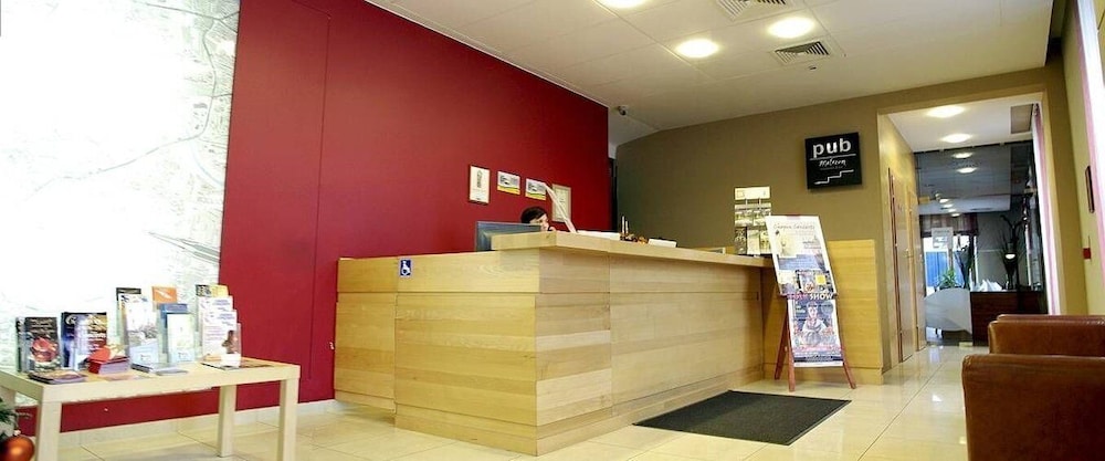 Hotel Pod Wawelem — Hotel building in Krakow, Lesser Poland
