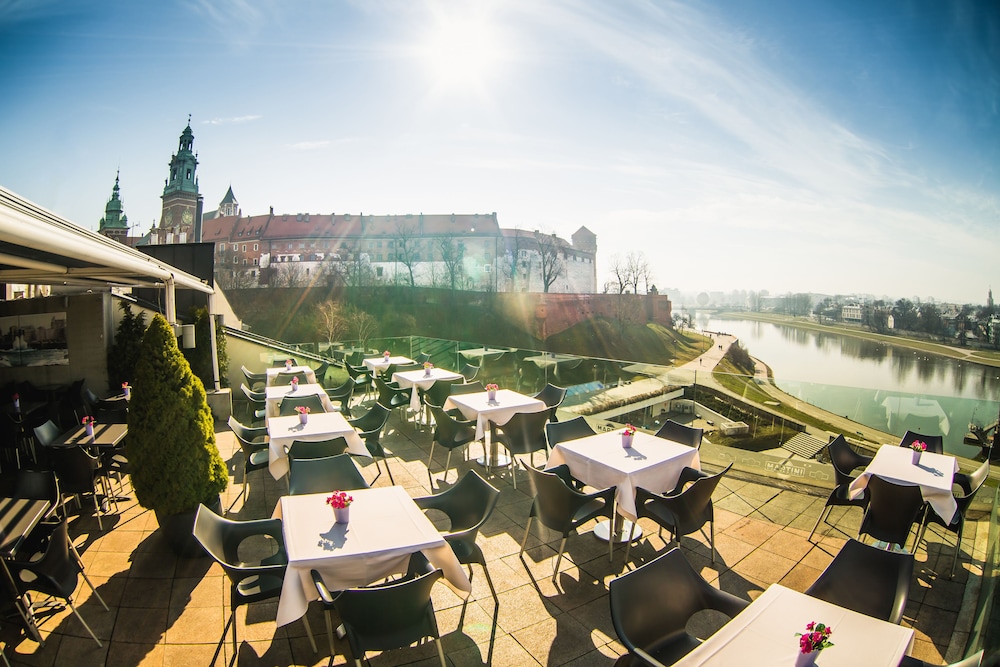 Hotel Pod Wawelem — Restaurant & bars in Krakow, Lesser Poland
