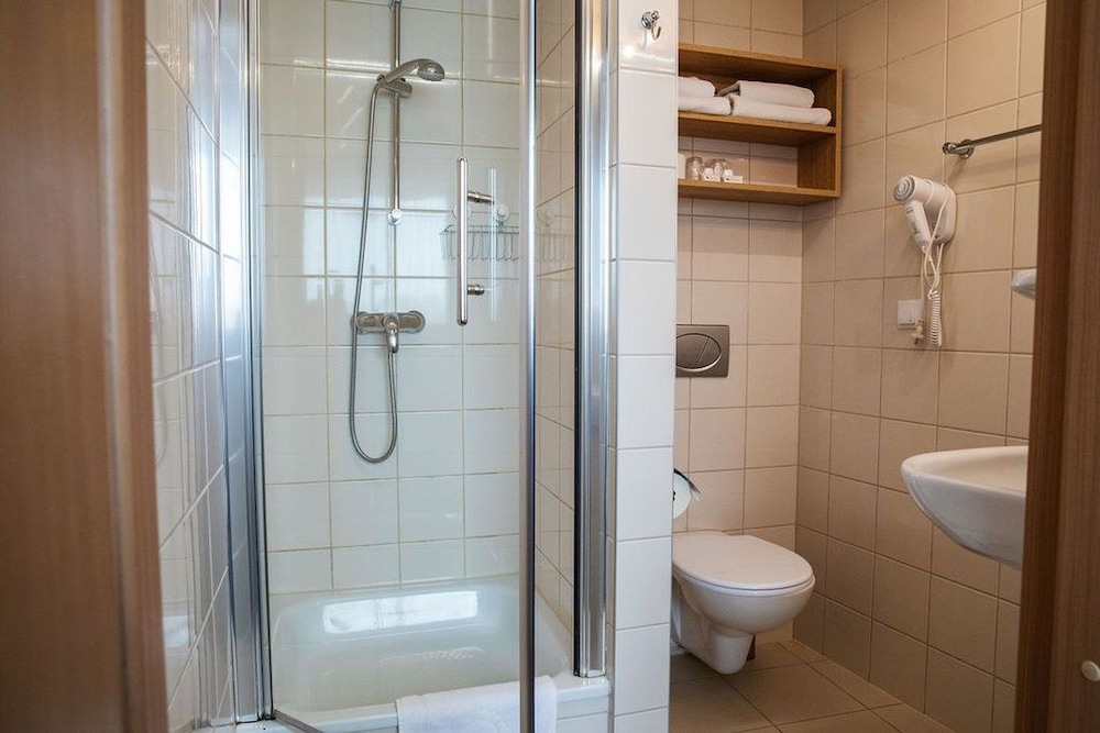Hotel Pod Wawelem — Hotel rooms in Krakow, Lesser Poland
