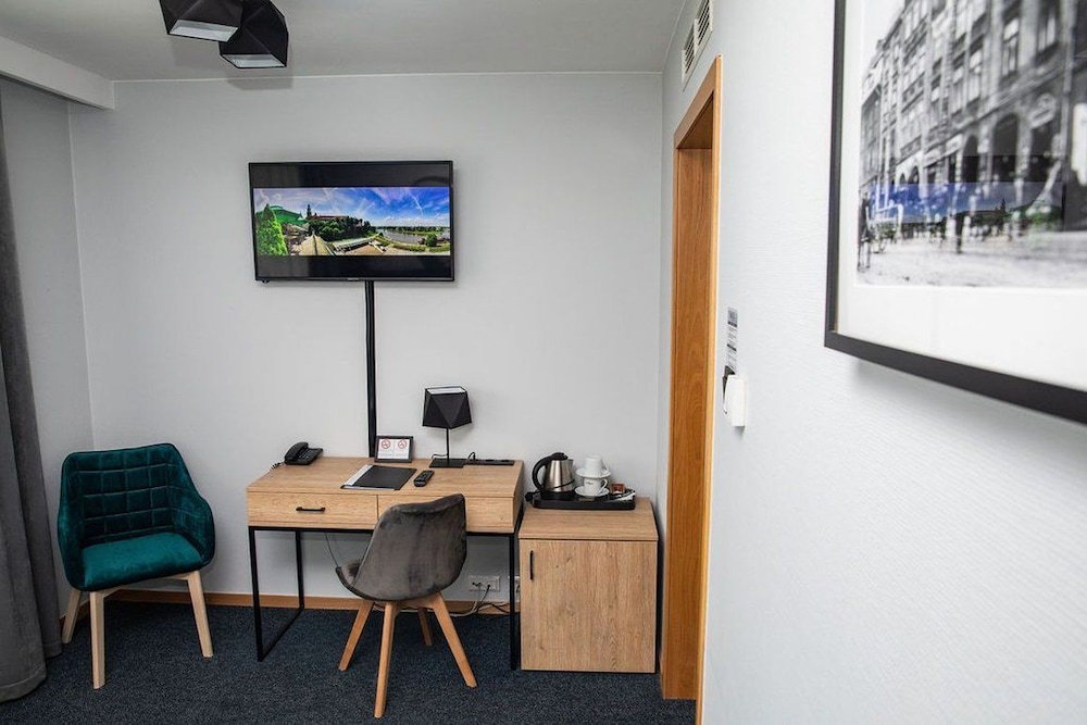 Hotel Pod Wawelem — Hotel rooms in Krakow, Lesser Poland