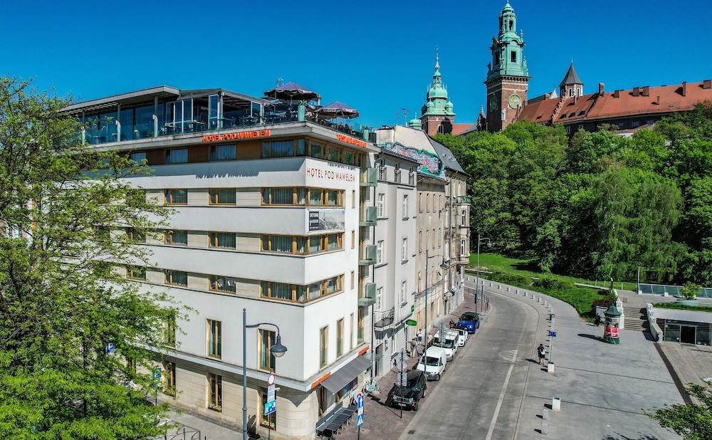 Hotel Pod Wawelem — Hotel building in Krakow, Lesser Poland
