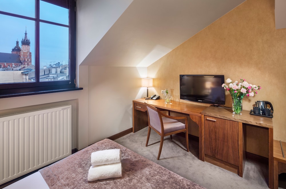 Hotel Unicus Krakow Old Town - Destigo Hotels — Hotel rooms in Krakow, Lesser Poland