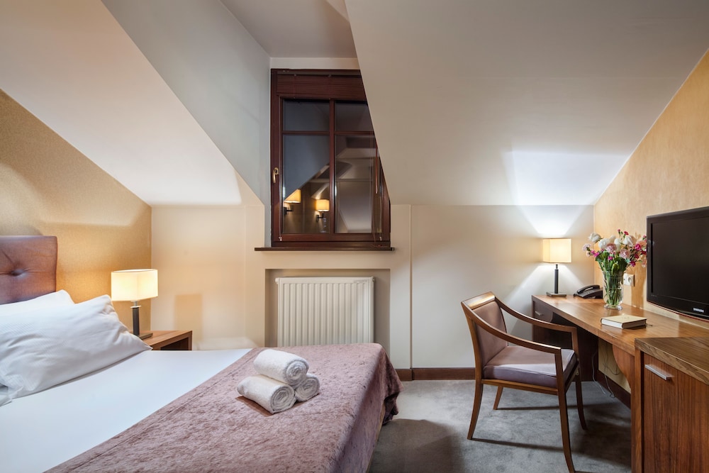 Hotel Unicus Krakow Old Town - Destigo Hotels — Hotel rooms in Krakow, Lesser Poland
