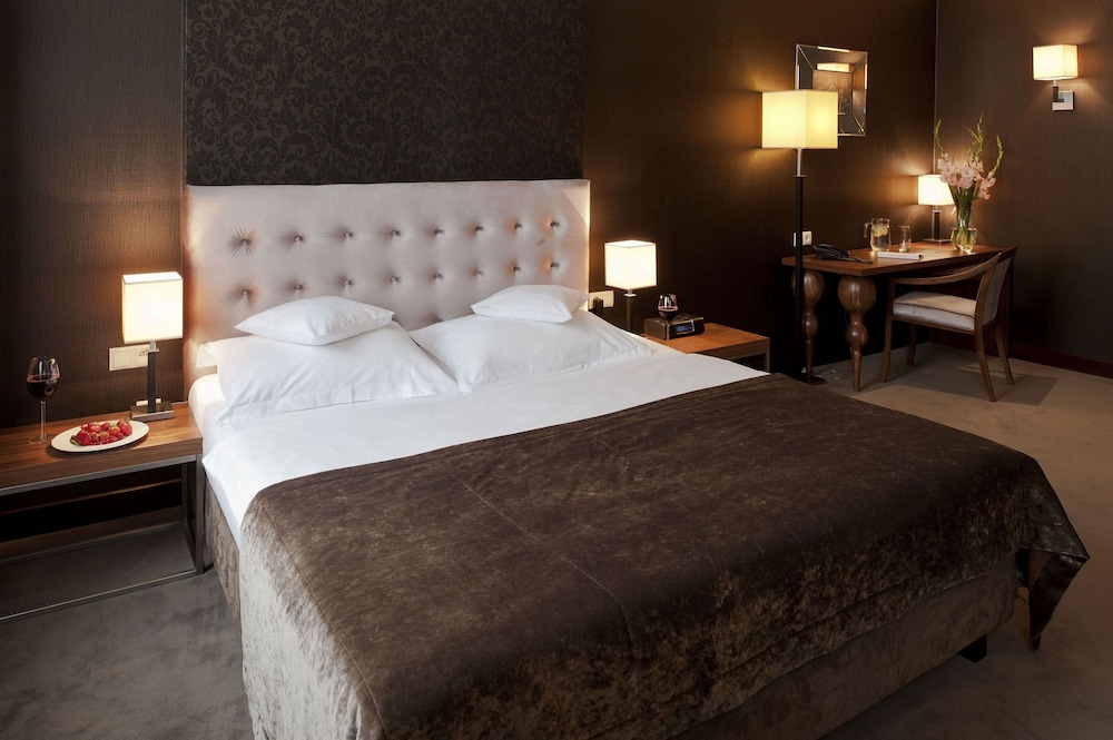 Hotel Unicus Krakow Old Town - Destigo Hotels — Hotel rooms in Krakow, Lesser Poland