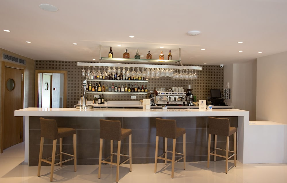 Hotel M.A. Sevilla Congresos — Restaurant & bars in Seville, Andalusia