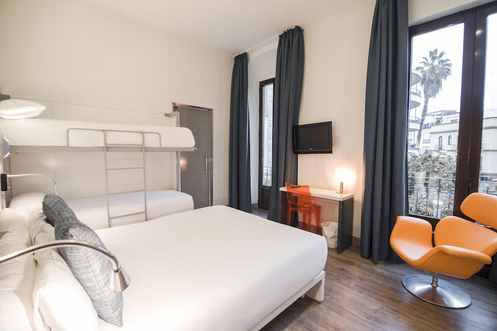 Petit Palace Sevilla Canalejas — Hotel rooms in Seville, Andalusia