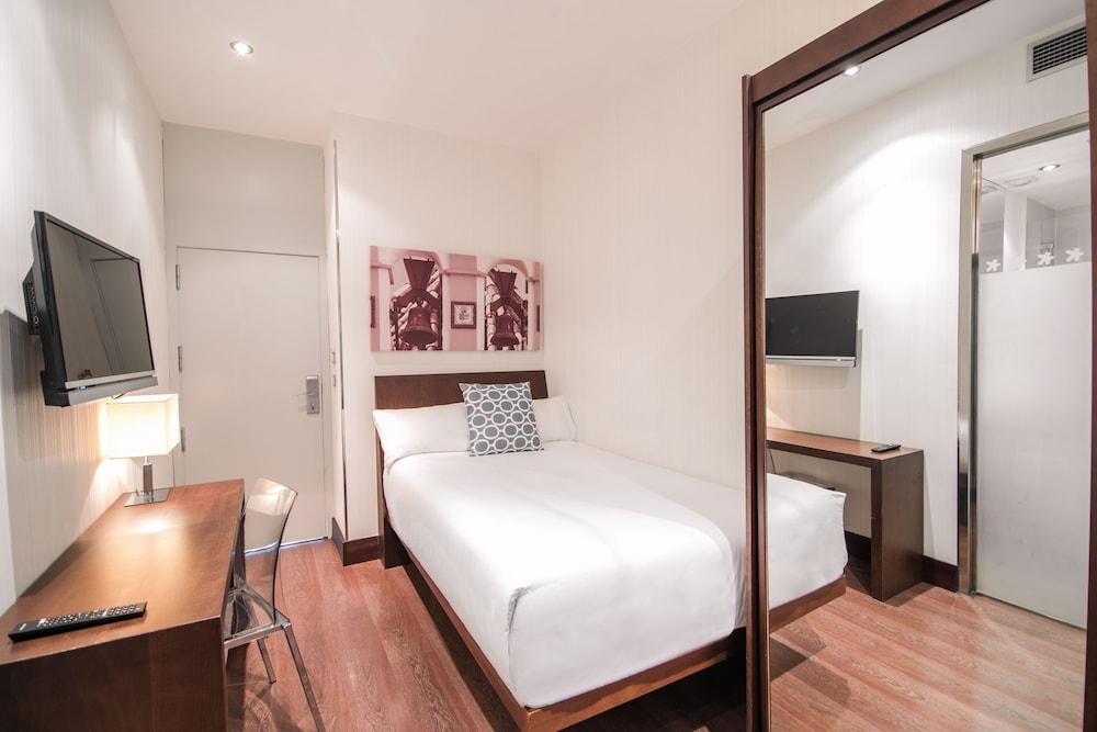 Petit Palace Marqués Santa Ana — Hotel rooms in Seville, Andalusia