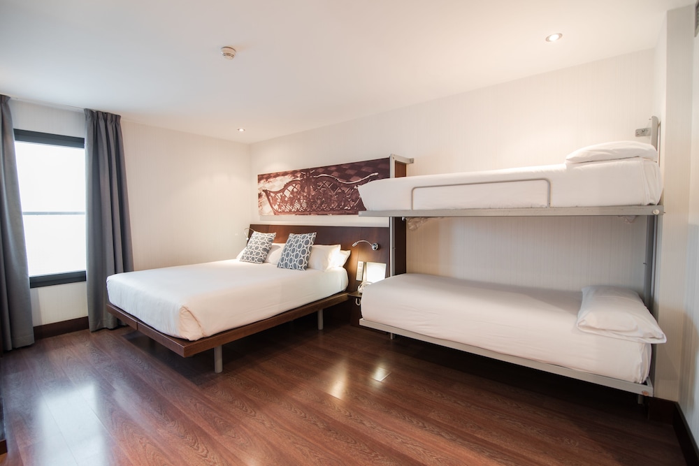 Petit Palace Marqués Santa Ana — Hotel rooms in Seville, Andalusia