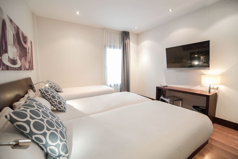 Petit Palace Marqués Santa Ana — Hotel rooms in Seville, Andalusia